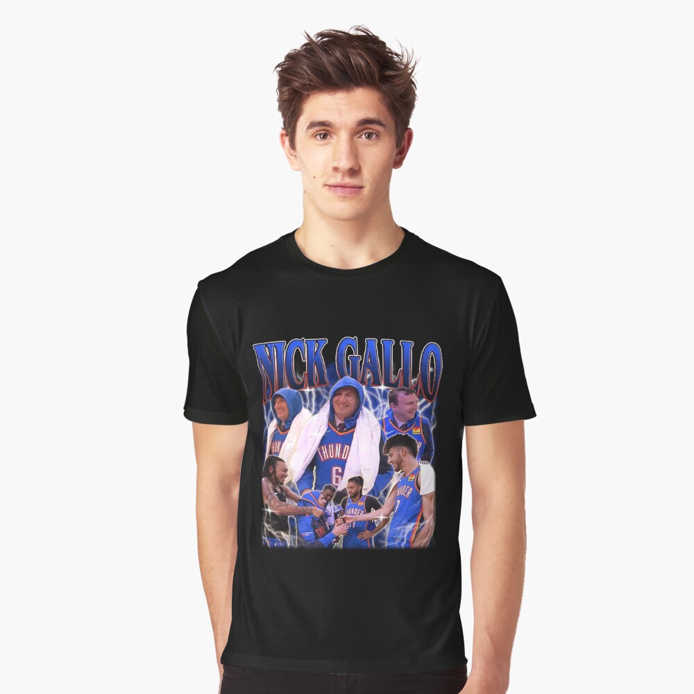 Aperçu de l'œuvre T-shirt graphique créée et vendue par quotes-print.