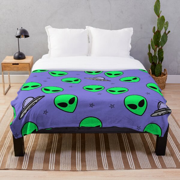Item preview, ¡Patrón de extraterrestres! designed and sold by Onehappyhook.