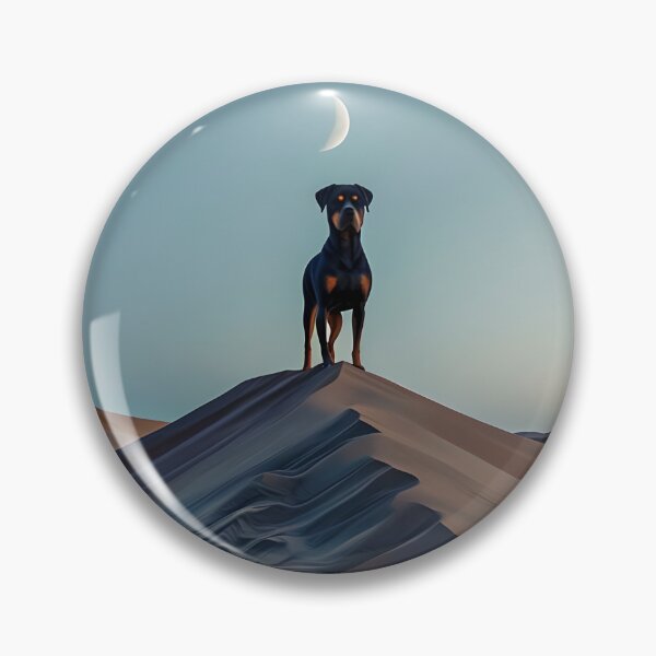 Artikelvorschau, Rottweiler steht majestätisch auf einer ruhigen Wüstendüne entworfen und verkauft von MountAshDesigns.