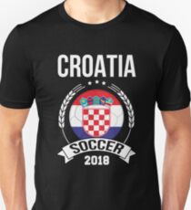 Kroatien-Fußball 2018 kroatisches Emblem-Fußball-kroatischer Flaggen-Fußball-Spieler-Weltmeisterschaft-Fußball Kroatien Slim Fit T-Shirt
