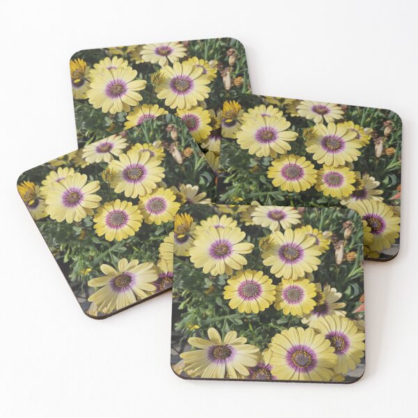 Aperçu de l'œuvre fleurs jaunes et violettes créée et vendue par Lizzilzil.