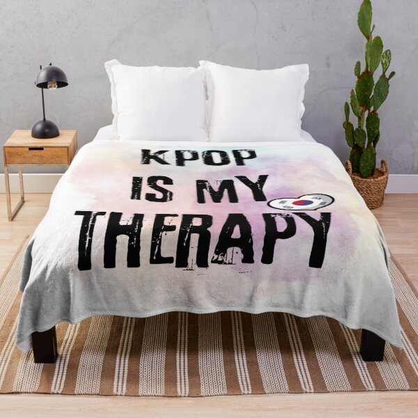 Artikelvorschau, K-pop ist meine Therapie  entworfen und verkauft von LiskoDesign.