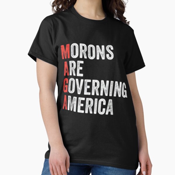 Vista previa del artículo con la obra «Los idiotas gobiernan Estados Unidos - Diseño de declaración de sátira política», diseñado y vendido por DigitalNew.