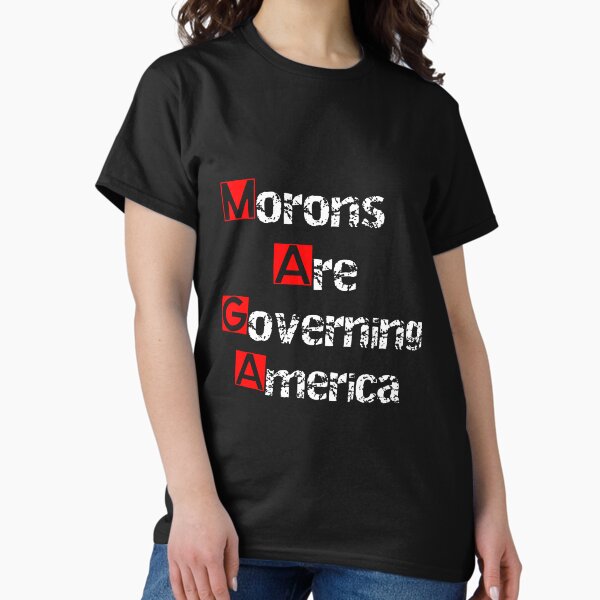 Vista previa del artículo con la obra «Los idiotas gobiernan Estados Unidos. Política anti-Trump.», diseñado y vendido por Eva-mery.