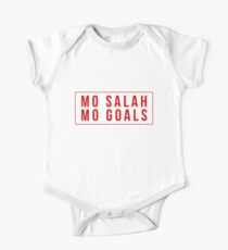 Mo Salah Mo Tore in Rot Kurzärmeliger Einteiler