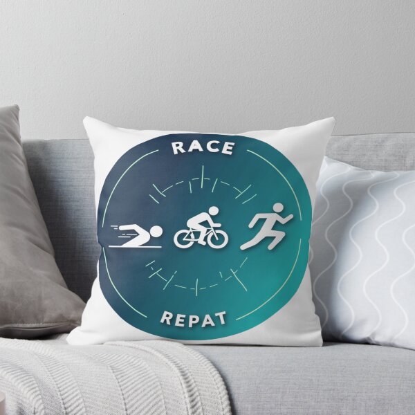 Aperçu de l'œuvre Course, repos, répétition – Triathlon Life créée et vendue par Triathlongram.