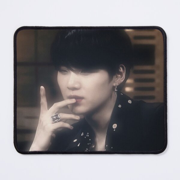 Artikelvorschau, Suga von BTS edit leuchtend 4kk entworfen und verkauft von Takto.