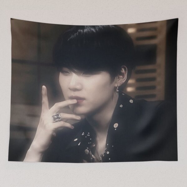 Artikelvorschau, Suga von BTS edit leuchtend 4kk entworfen und verkauft von Takto.