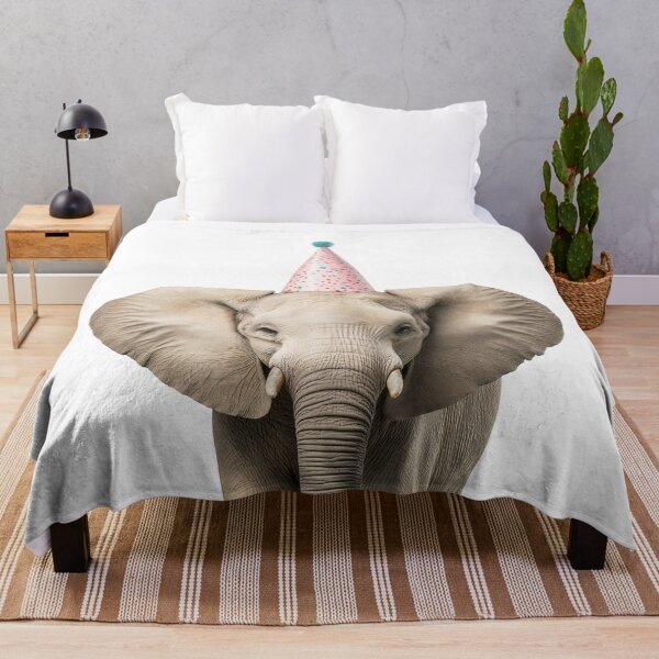 Artikelvorschau, Lustiger Elefant mit Geburtstagspartyhut entworfen und verkauft von LazyOwlStore.
