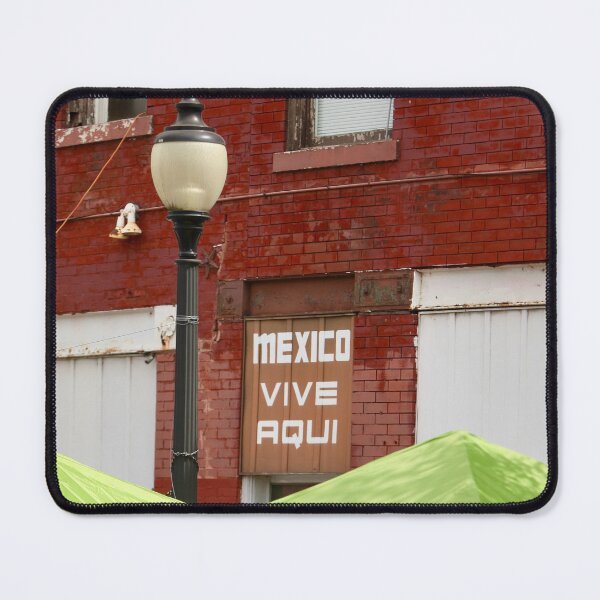 Artikelvorschau, Mexico Vive Aquí – Cherokee Street, St. Louis entworfen und verkauft von Dhulcity.