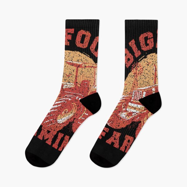 Artikelvorschau, Rustikales Bigfoot-Farming-Emblem – Vintage-Traktor & Sasquatch-Design entworfen und verkauft von Creative Spark.