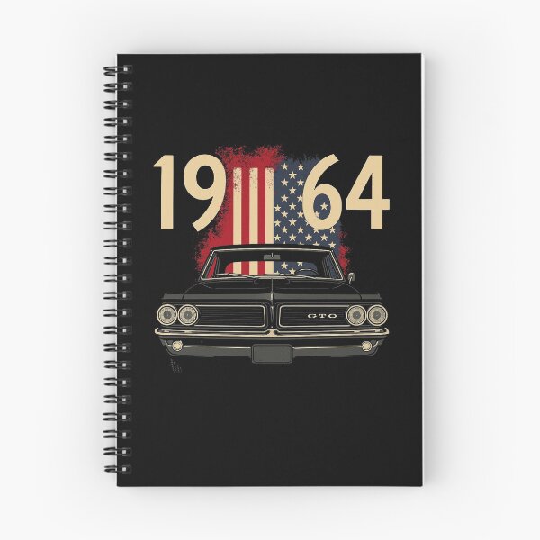 Aperçu de l'œuvre Pontiac GTO Muscle Car 1964 : drapeau américain – Vue de face rétro, design patriotique américain créée et vendue par TheArtOfCar.