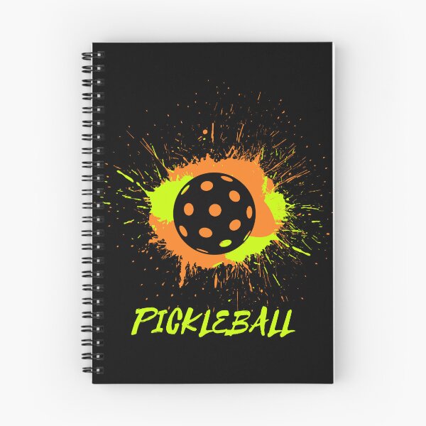Artikelvorschau, Pickleball-Mädchen, glücklicher Pickleball-Spieler, Pickleball-Familie, Pickleball macht mich glücklich, Pickleball-Eltern, Pickleball-Team, Pickleball-Kader entworfen und verkauft von KolorellaS.