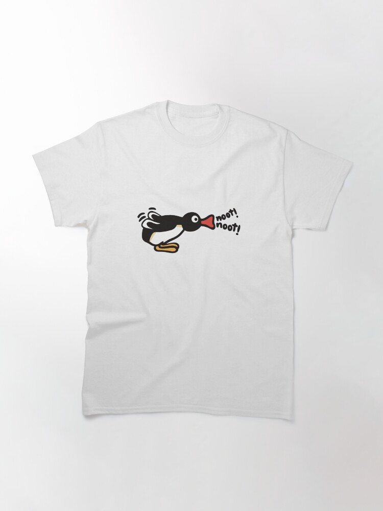 Imagen 3 de 7, Camiseta clásica con la obra Pingu noot noot, diseñada y vendida por CheylaDesigns.