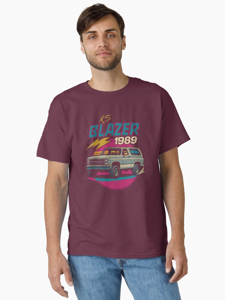 1989 K5 Blazer Retro Art – Vintage SUV Off-Road Classic with Neon Sunset Aesthetic Classic T-Shirt