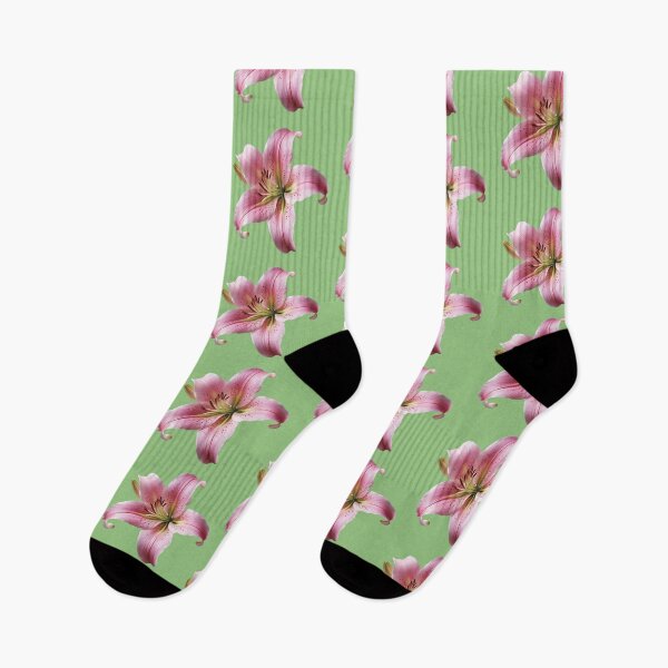 Artikelvorschau, Wanddekoration mit weichen Blütenblättern in Rosa Lilien entworfen und verkauft von bvdesignart.