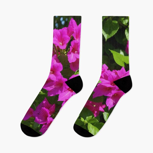 Artikelvorschau, Tropischer Wandteppich: Bougainvillea entworfen und verkauft von HeartfulBloom.