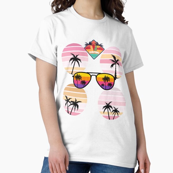 Aperçu de l'œuvre Surf – T-shirt Palm Shades Summer Vibes créée et vendue par Teefreaks-.