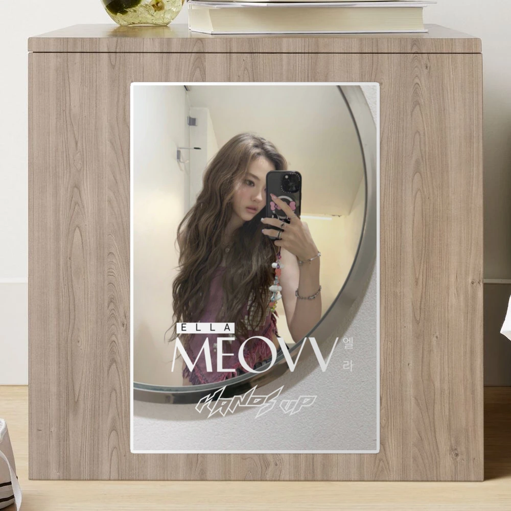 MEOVV Ella Hands Up Merch | Exclusive Fan Collection