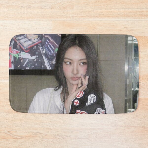 Item preview, MEOVV Gawon Hands Up Merch | Exclusive Fan Collection designed and sold by Valereekmerch.