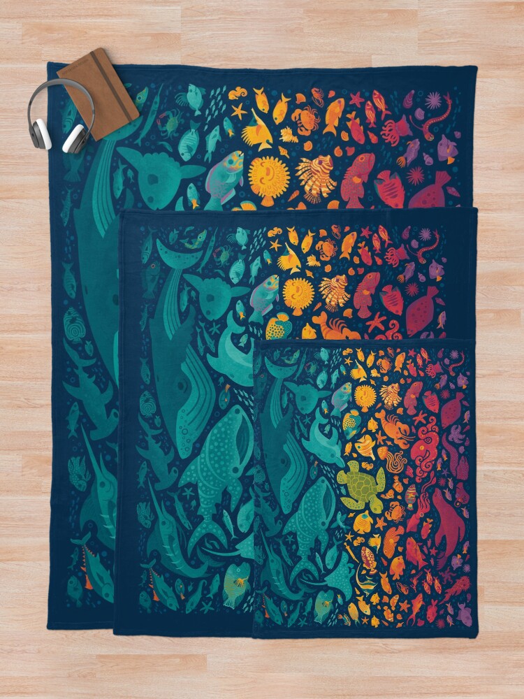 Imagen 5 de 6, Manta con la obra Espectro acuático 2, diseñada y vendida por Waynem79.