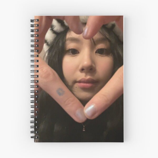 Aperçu de l'œuvre Twice Chaeyoung créée et vendue par angel-00.