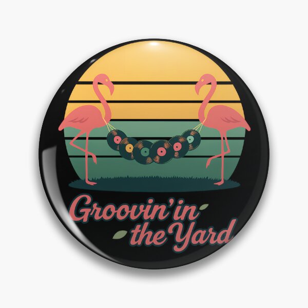Artikelvorschau, Retro Flamingo Groovin T-Shirt, Vinyl Schallplatten Yard Art, Funky Flamingo Grafik T-Shirt, Groovy Backyard Flamingos Shirt, Musik Liebhaber Geschenk entworfen und verkauft von TeeTimeTreasure.