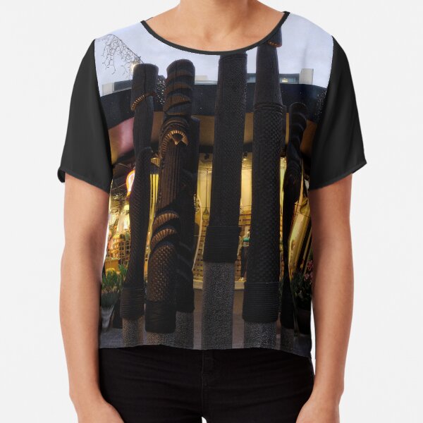Courtyard Garden Posts Chiffon Top