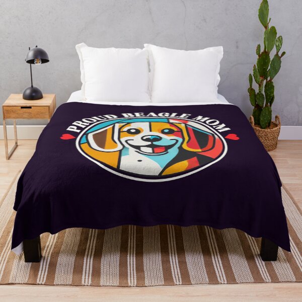 Aperçu de l'œuvre Fière maman Beagle, design coloré et pop art pour amoureux des chiens créée et vendue par Victor Shadehorn.