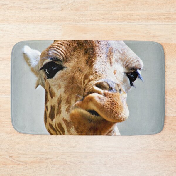Item preview, Giraffe – Gentle giant of the savannah designed and sold by beatbieri.ch.