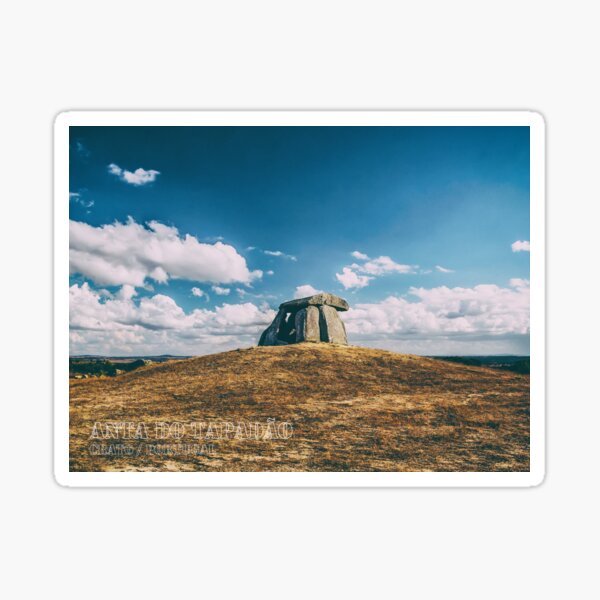 Vista previa del artículo con la obra «Dolmen de Anta do Tapadao. Ruinas neolíticas en Crato », diseñado y vendido por spjeart.
