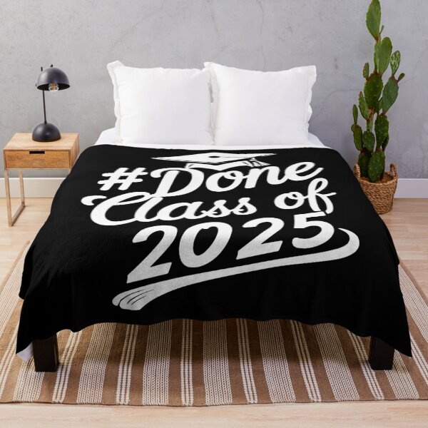 Item preview, Clase de 2025 terminada, graduación divertida designed and sold by Artifyo.