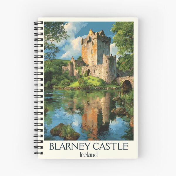 Artikelvorschau, Blarney Castle Poster – Historisches Schloss und Spiegelung am grünen Seeufer entworfen und verkauft von TuncGK.