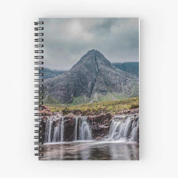 Artikelvorschau, Fairy Pools, Isle of Skye entworfen und verkauft von Andy Beattie.