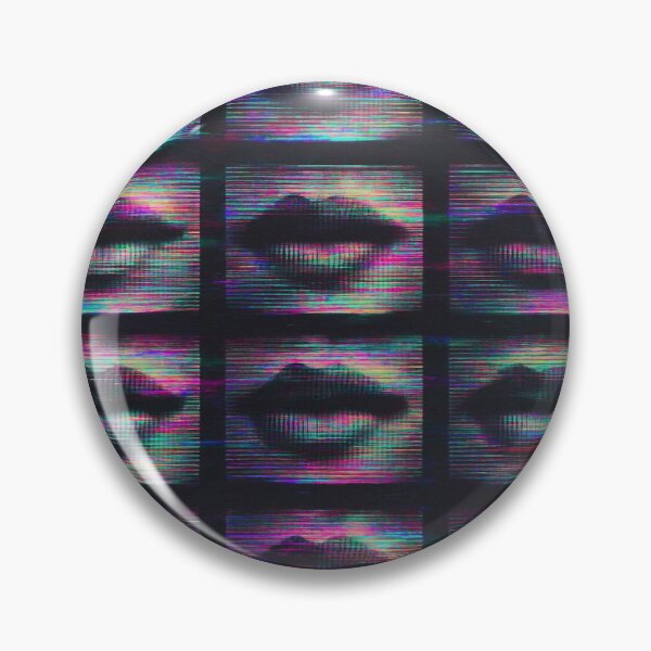 Artikelvorschau, Glitched Lips entworfen und verkauft von MaPerle.
