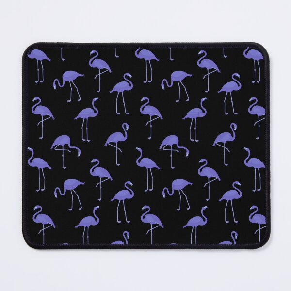 Artikelvorschau, Lila Flamingos entworfen und verkauft von Vibe Collective Apparel.