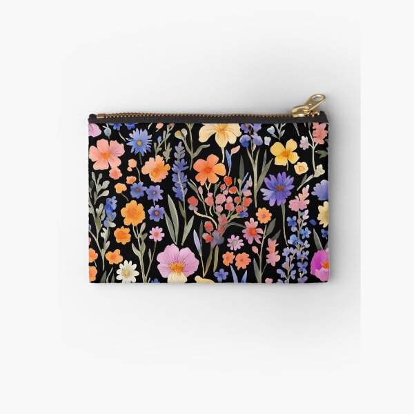 Aperçu de l'œuvre Summer wild flowers at night 2 créée et vendue par P&U Fabric.