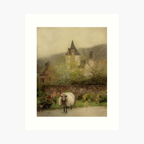Aperçu de l'œuvre Moutons dans le vieux village créée et vendue par tori yule.
