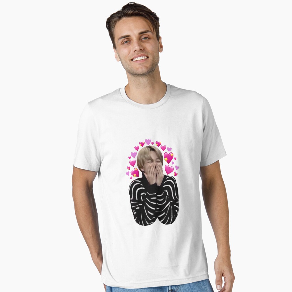 Artikel-Vorschau von Essential T-Shirt, designt und verkauft von kaptenzissou.