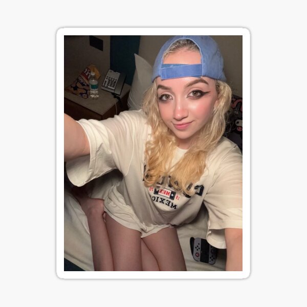 :p Sticker