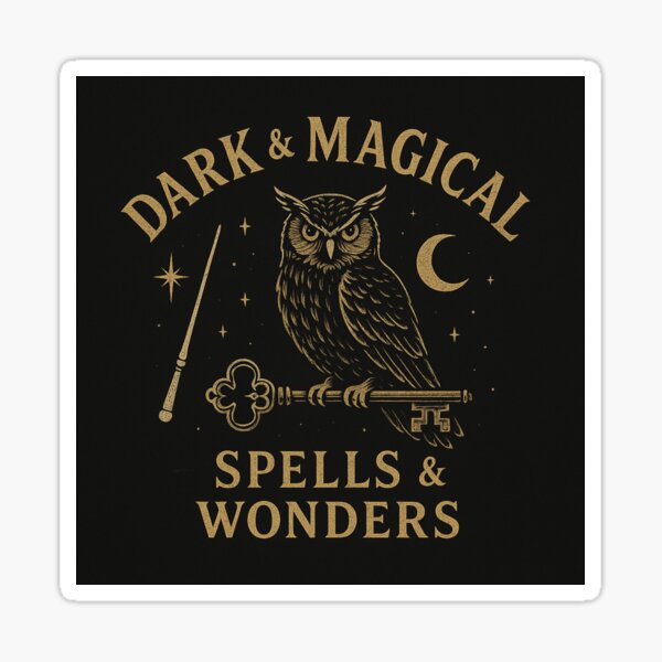 Aperçu de l'œuvre T-shirt mystique Dark & Magical – Hibou, baguette et clé créée et vendue par hexaprint.
