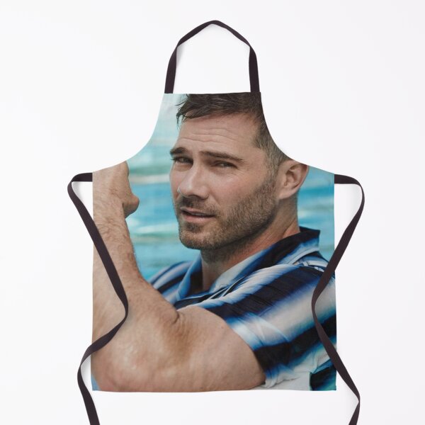 Item preview,  Luke Macfarlane  designed and sold by Estiny-1993.