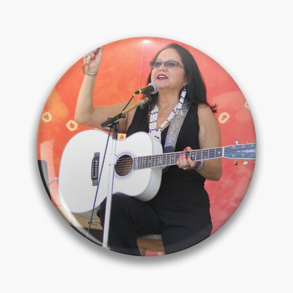 Artikelvorschau, Joanne Shenandoah - Fotografie entworfen und verkauft von ConcertImages.