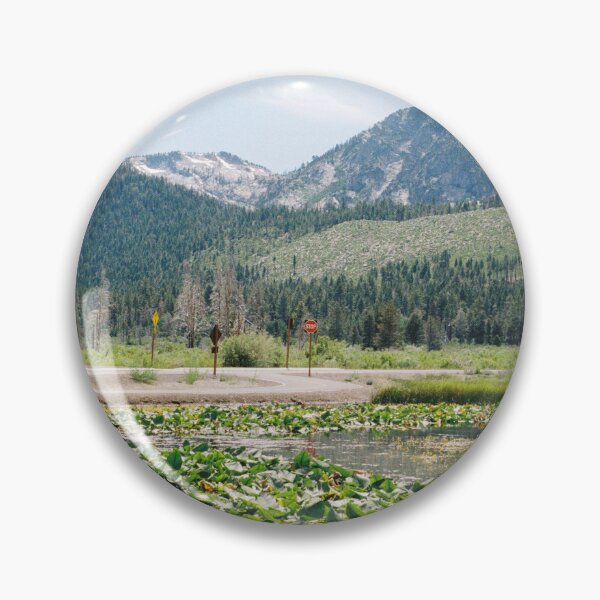 Aperçu de l'œuvre Montagnes du lac Tahoe créée et vendue par Martin Czoka.