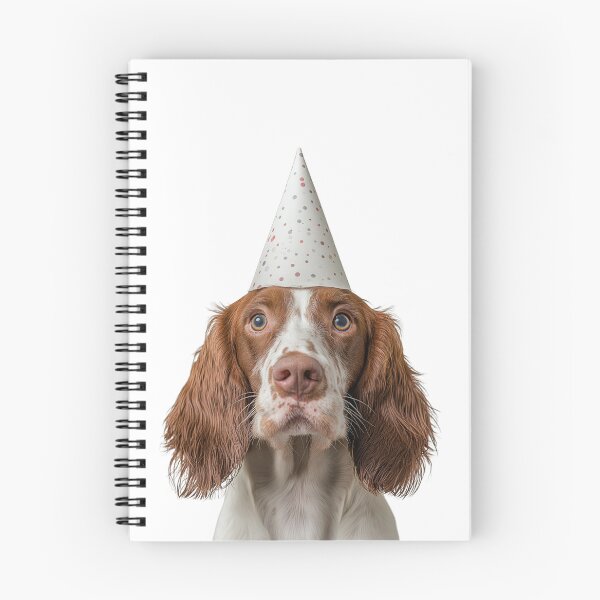 Aperçu de l'œuvre Adorable chien setter irlandais rouge et blanc avec chapeau de fête pour fête d'anniversaire créée et vendue par LazyOwlStore.