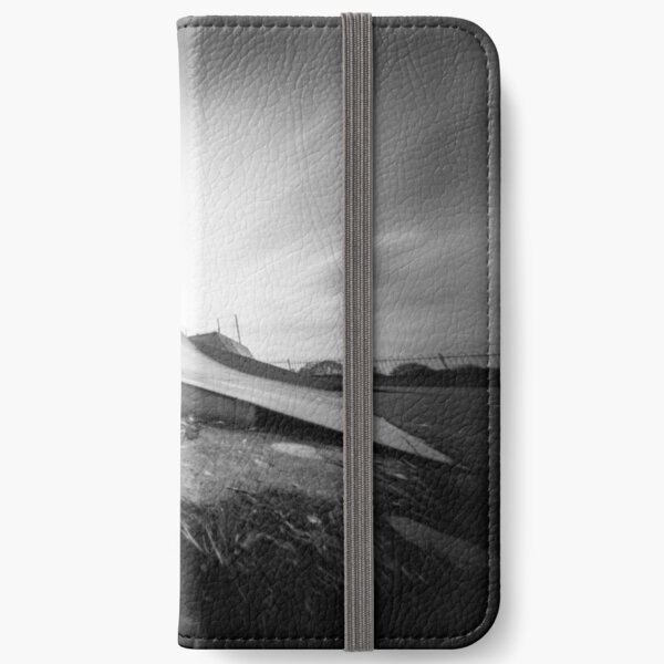 Ready to launch - Skate Ramp - Pinhole photo iPhone Wallet