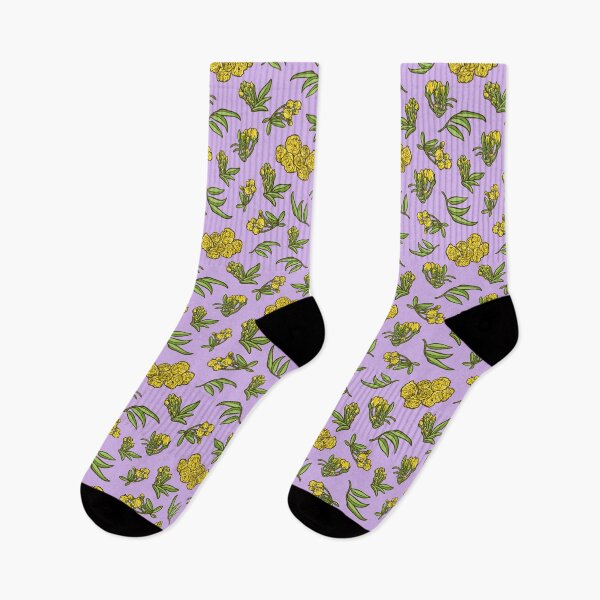 Artikelvorschau, Kräftige leuchtend gelbe Lady Banks Rosen auf Lavendel handgezeichnetem digitalem Blumenmuster entworfen und verkauft von HappyHannahArt.