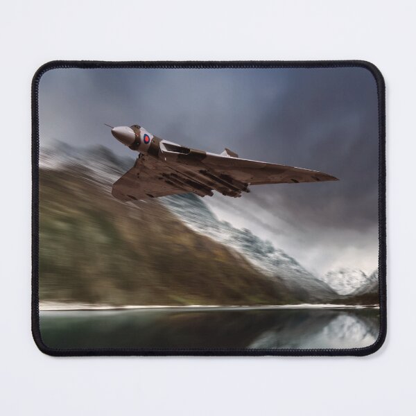 Artikelvorschau, Vulkanischer Bomber entworfen und verkauft von Airpower Art.