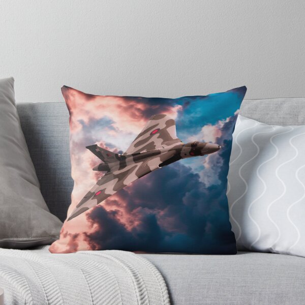 Artikelvorschau, Vulkanischer Bomber entworfen und verkauft von Airpower Art.