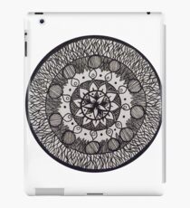 Serena Mandala Black and white iPad Case/Skin